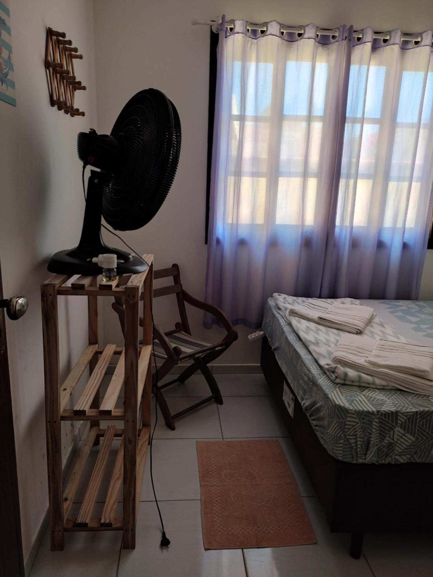 Um Quarto Em Casa Agradavel เปเรเก ภายนอก รูปภาพ